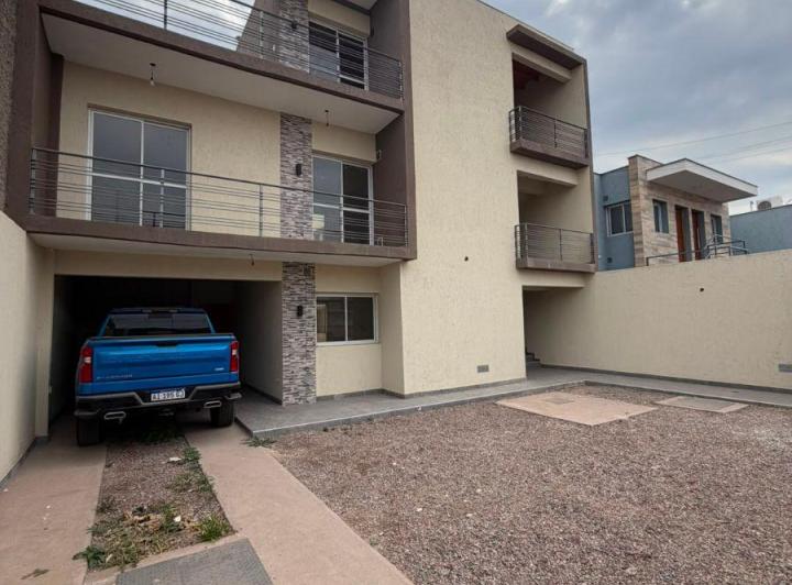 Departamento · 65m² · 4 Ambientes · 1 Cochera