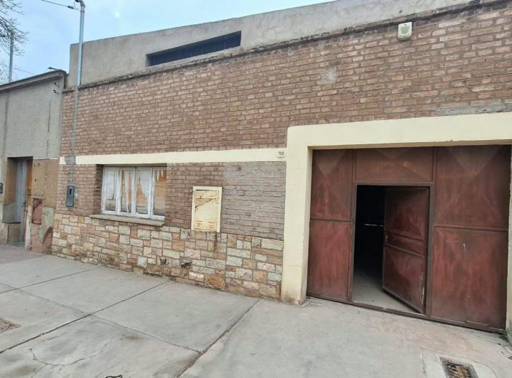 Bodega-Galpón · 90m²