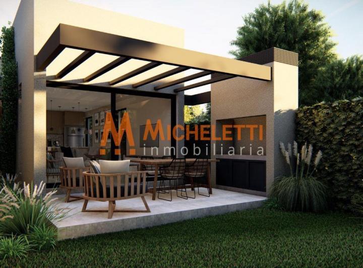 Casa · 300m² · 5 Ambientes · 2 Cocheras