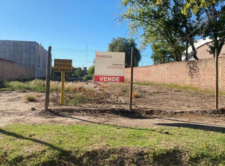 Terreno · 2322m²
