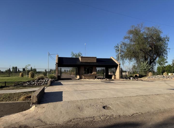 Terreno · 942m²