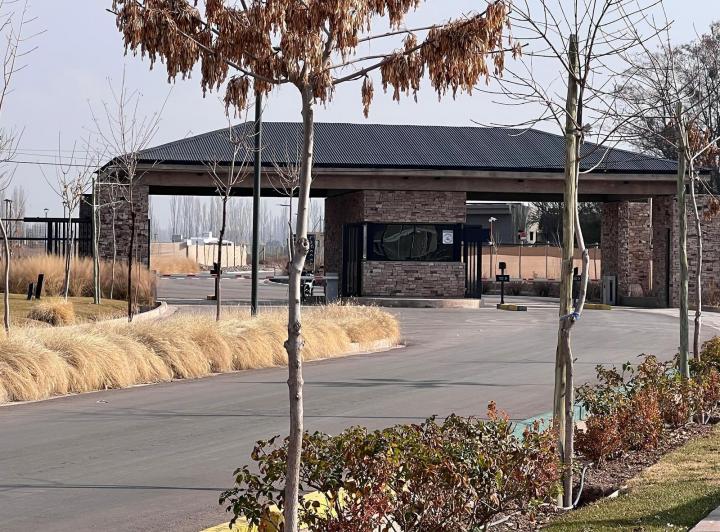 Terreno · 682m²