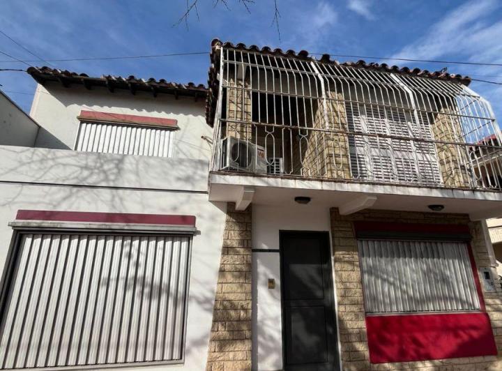 Casa · 350m² · 15 Ambientes