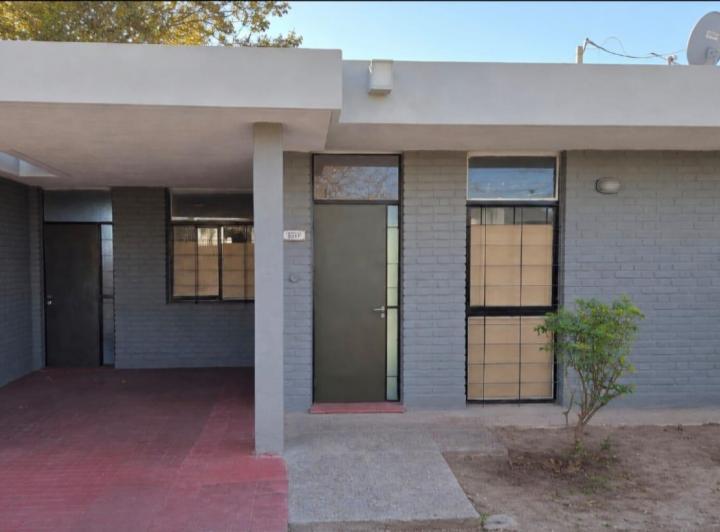 Casa · 220m² · 4 Ambientes · 1 Cochera