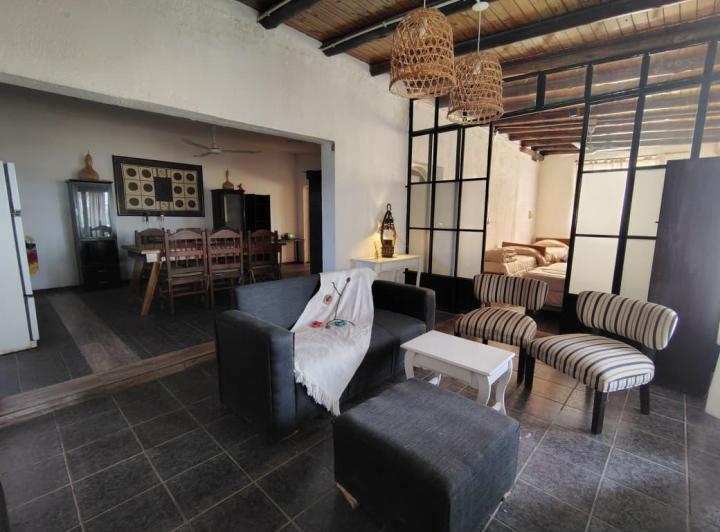 Casa · 40773m² · 4 Dormitorios · 3 Cocheras
