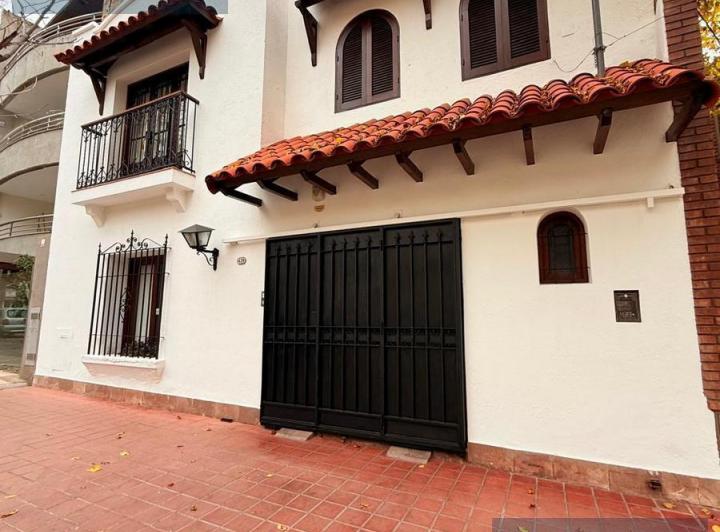 Casa · 115m² · 3 Dormitorios · 1 Cochera