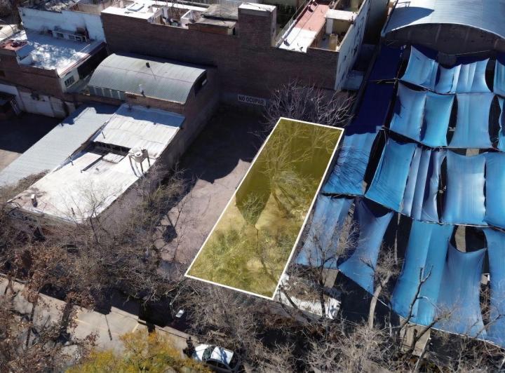 Terreno · 229m²