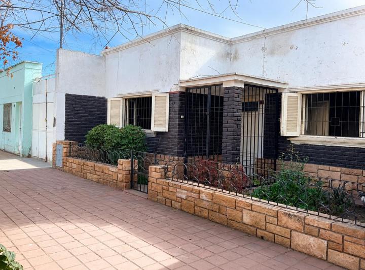 Casa · 163m² · 6 Ambientes · 1 Cochera