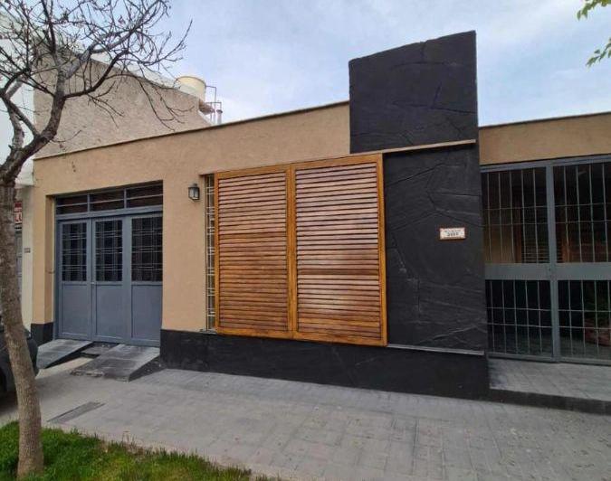 Casa · 159m² · 5 Ambientes · 2 Cocheras