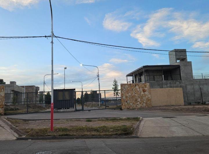Terreno · 273m²