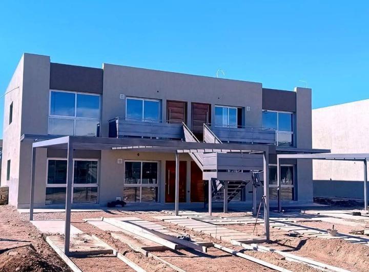 Departamento · 90m² · 4 Ambientes · 1 Cochera