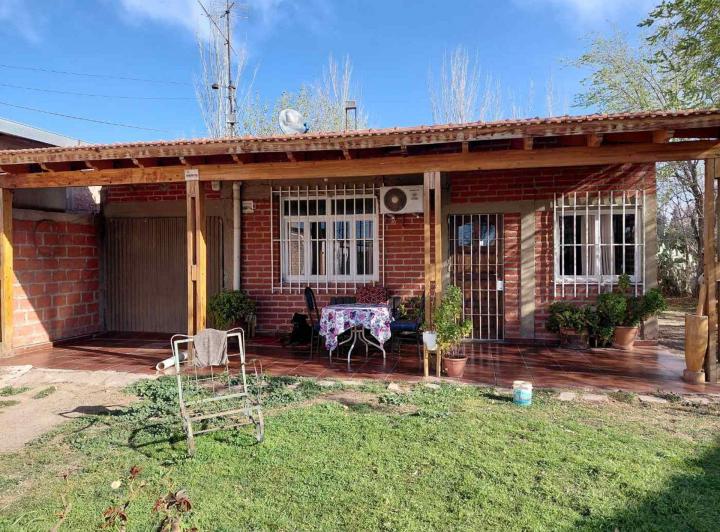 Casa · 96m² · 4 Ambientes · 1 Cochera