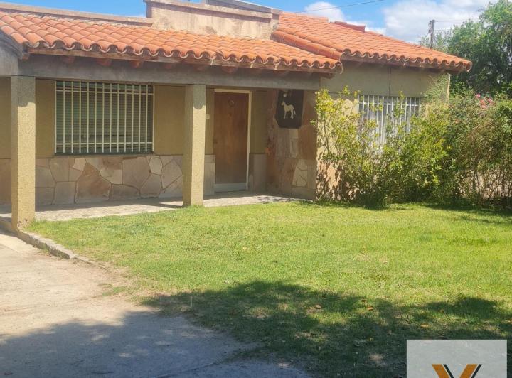 Casa · 189m² · 5 Ambientes · 4 Cocheras