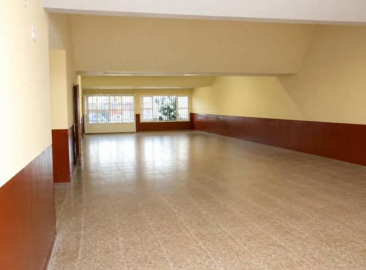 Depósito · 330m²