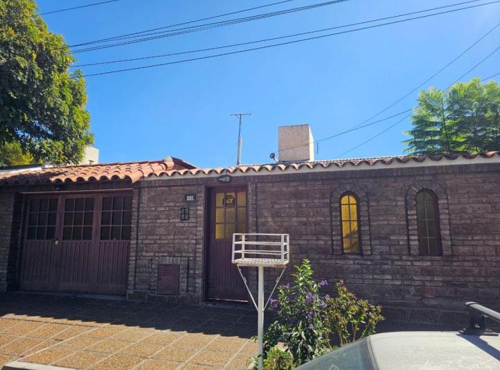 Casa · 154m² · 7 Ambientes · 1 Cochera