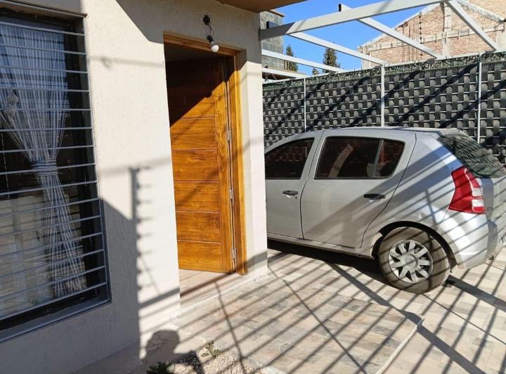 Casa · 80m² · 4 Ambientes · 1 Cochera