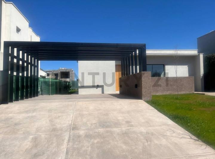 Casa · 202m² · 4 Dormitorios