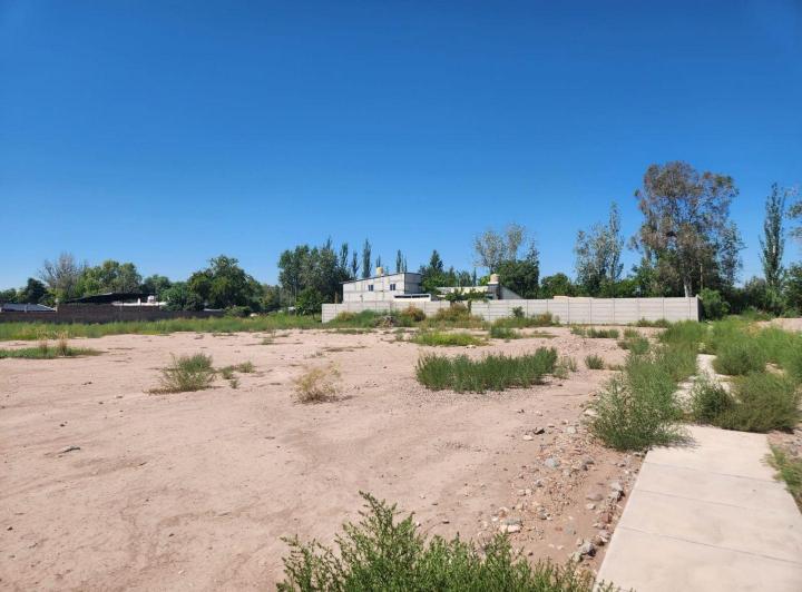 Terreno · 207m²
