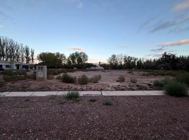 Terreno · 771m²