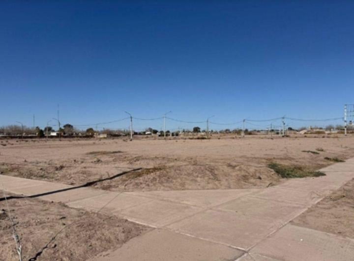 Terreno · 216m²