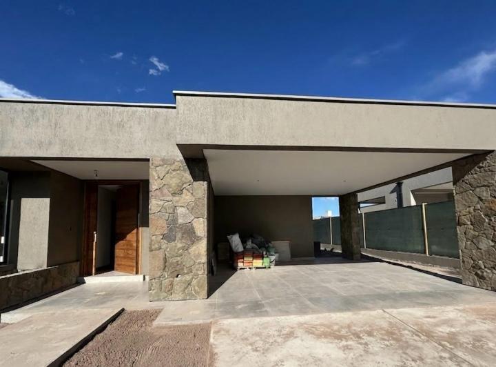 Casa · 224m² · 6 Ambientes