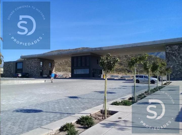 Terreno · 689m²