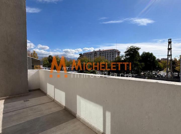 Departamento · 70m² · 5 Ambientes · 1 Cochera