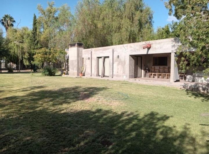 Casa · 150m² · 5 Ambientes · 2 Cocheras