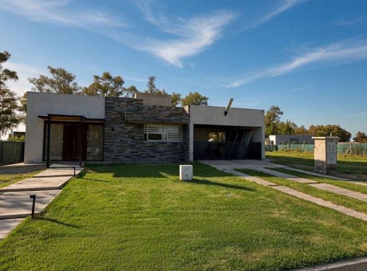 Casa · 200m² · 4 Ambientes · 1 Cochera