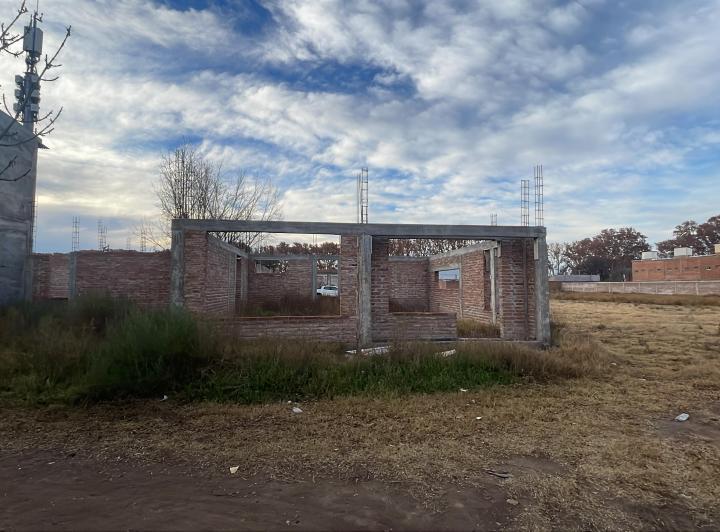 Terreno · 185m² · 3 Ambientes · 1 Cochera