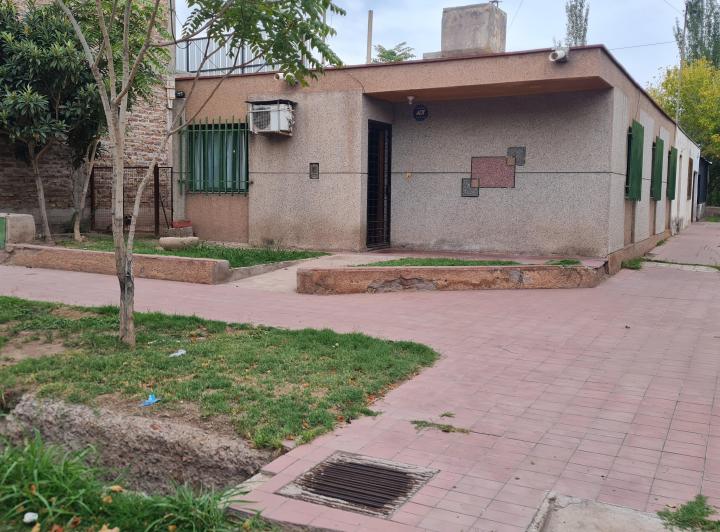 Casa · 136m² · 2 Ambientes · 1 Cochera