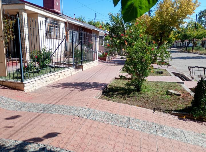 Casa · 123m² · 5 Ambientes · 1 Cochera