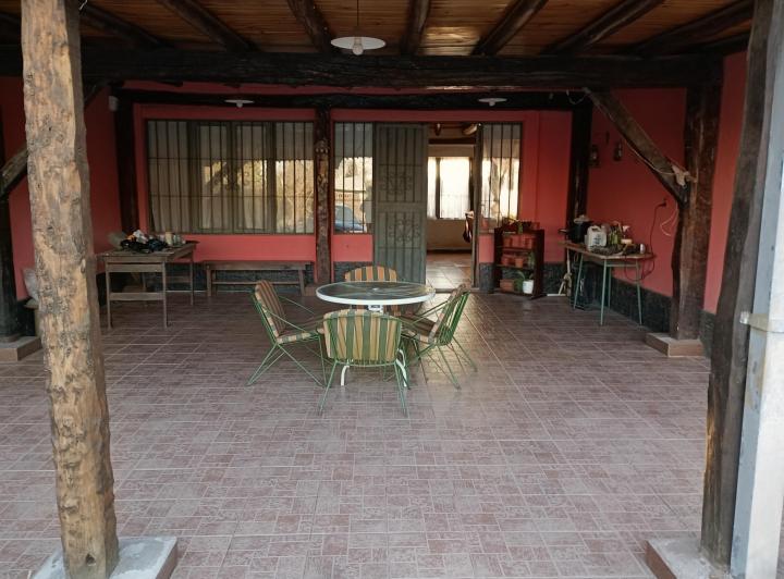 Casa · 246m² · 4 Ambientes · 1 Cochera