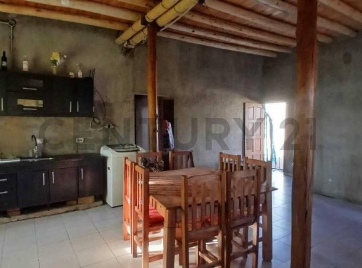 Casa · 45m² · 4 Ambientes · 1 Cochera