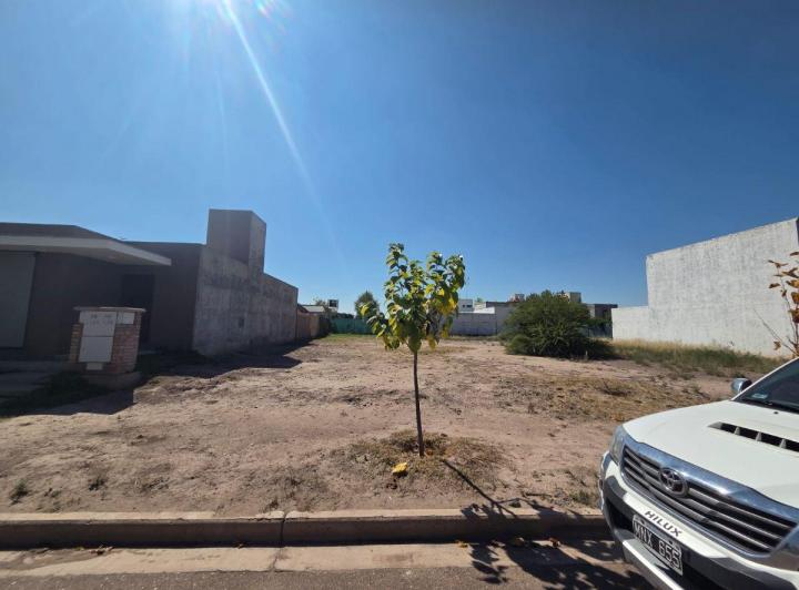 Terreno · 396m²