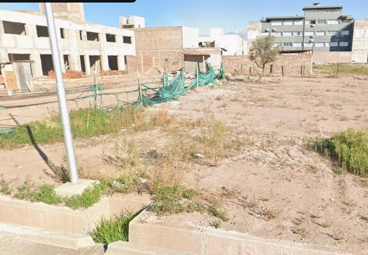 Terreno · 400m²