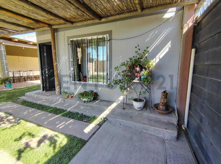 Casa · 138m² · 2 Ambientes · 1 Cochera