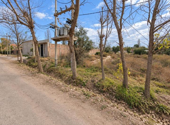 Terreno · 698m²