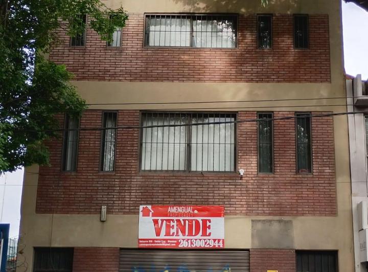 Edificio · 415m² · 10 Ambientes