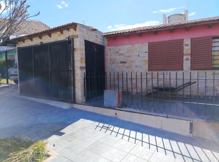 Casa · 148m² · 4 Ambientes · 1 Cochera