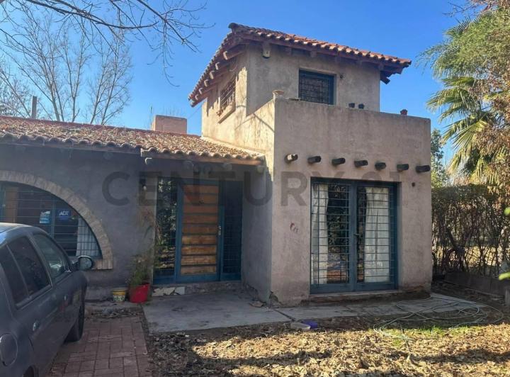Casa · 180m² · 6 Ambientes