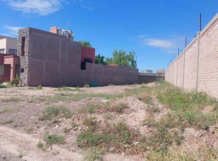 Terreno · 468m²