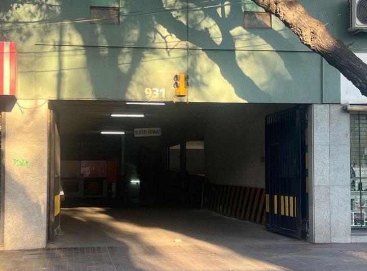 Garage · 30m²