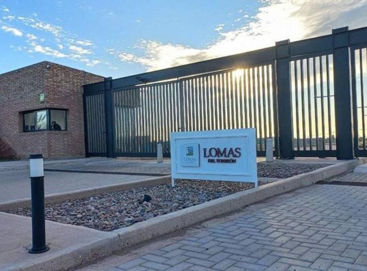 Terreno · 332m²