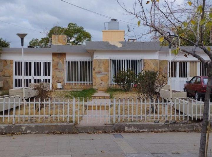 Terreno · 241m²