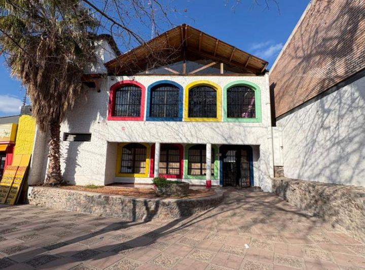 Bodega-Galpón · 500m² · 3 Ambientes · 1 Cochera