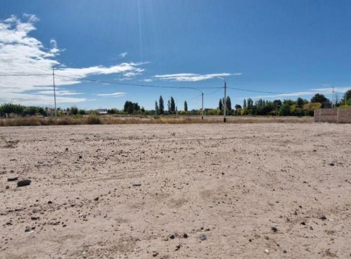Terreno · 300m²