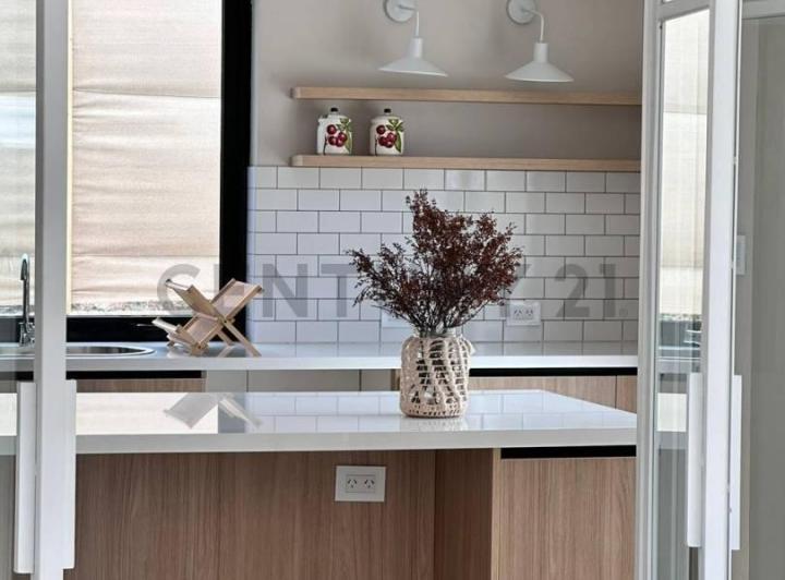 Casa · 226m² · 7 Ambientes · 2 Cocheras