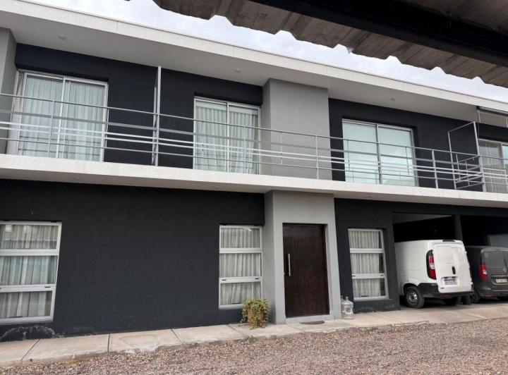 Departamento · 100m² · 5 Ambientes · 1 Cochera
