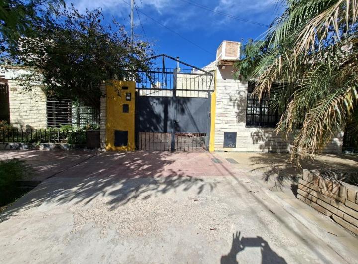 Casa · 188m² · 5 Ambientes · 1 Cochera